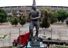 Instalaron una gran estatua de Pelé junto al estadio Jalisco de Guadalajara antes del Mundial 2026 (+ Fotos)