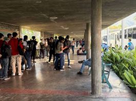 Continúa el fortalecimiento de la UCV: comunidad universitaria de rutas foráneas a Caracas es beneficiada con cinco nuevas unidades de transporte