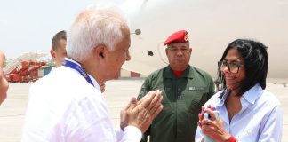 Arriba a Jamnagar la presidenta encargada Delcy Rodríguez para afianzar la cooperación con la India (+ Fotos)
