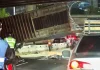 Volcamiento de gandola en la autopista Gran Cacique Guaicaipuro deja dos muërtos y dos hëridos (+ Video)