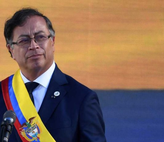 Petro suspendió la recolección de firmas para una Asamblea Nacional Constituyente en Colombia: «que sea el voto popular el que valide el programa de reformas»