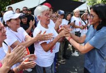 Delcy Rodríguez recorrió espacios comunales en Caucagüita: «el ahorro del Pueblo está en la economía comunal y el emprendimiento»