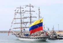 El Buque Escuela Simón Bolívar se despide de Santiago de Cuba tras estrechar lazos en su Crucero de Instrucción «Mares de Unión 2026»