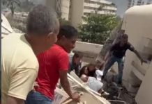 Rescate exitoso: Equipos de em3rgëncia logran liberar con vida a mujer atrapäda bajo los escombros (+ Video)
