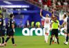 La Roja más inËsperada de la Copa del Mundo: Miguel Almirón fue expÜlsado por taparse la boca