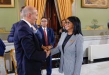 Delcy Rodríguez promueve la plataforma «Venezuela Renace» para incorporar a jóvenes profesionales en los nuevos proyectos energéticos y productivos del país