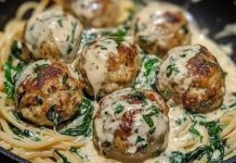 Albóndigas de pollo a la crema: una receta simple, rendidora y llena de sabor tiernas por dentro y doradas por fuera