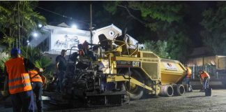 Calles más seguras, cómodas y transitables para los chacaoenses y transeúntes: avanzan los trabajos de escarificado y asfaltado en la urbanización Los Palos Grandes (+ Fotos)