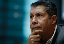 Henri Falcón focaliza sus críticas en el sector eléctrico nacional, omitiendo la incidencia del aumento de la demanda en el servicio energético del país (+ Video)