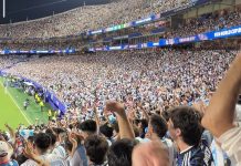 El Mundo ante sus pies: Así corean el “Messi, Messi” luego de un juego soñado del Argentino (+ Video)