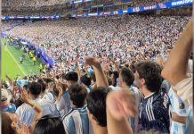 El Mundo ante sus pies: Así corean el “Messi, Messi” luego de un juego soñado del Argentino (+ Video)