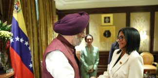 Ministro de Petróleo y Gas de la India recibió a la Presidenta (E) de Venezuela en el fortalecimiento de sus relaciones en el área de hidrocarburos (+ Detalles)