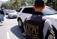CICPC detüvo a sujetos que se dedicaban al røbo a mano ârmäda usando prendas policiales: se desplazaban en moto por San Bernardino