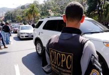 Detienen en Caracas a un delincûente solicitado que utilizaba motos y uniformes f@lsos para despoj@r de sus pertenencias a las víctimÂs