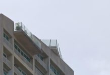 Vecinos de Chacao alërtan sobre inminente col@pso de piscina en edificio contiguo al Hotel Pestana y exigën presencia de las autoridades