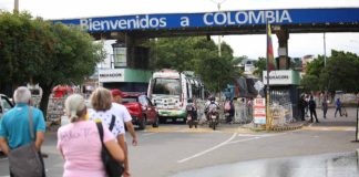 Se restablece el paso vehicular y peatonal entre Colombia y Venezuela tras 36 horas de cierre por los comicios presidenciales
