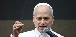 Papa León XIV denünció que el ambiente digital aumenta la indifËrencia y silencia el gritÖ de justicia de los más vulnerÄbles