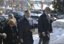 Petro califica de «poco democrático» el blÔqueo de EE.UU. a su agenda en Nueva York y Boston, y denÛncia intrÔmisión en la campaña electoral colombiana