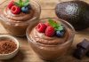 Mousse de chocolate casero y bajo en azúcares: un postre suave, con sabor intenso ideal para un snack saludable y nutritivo (+ Detalles)