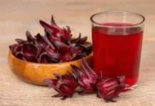 Combinar la flor de Jamaica con limón canela y manzanilla potencia sus efectos diüréticos además de mejorar el sueño y controlar el azúcar en la s@ngrë
