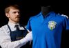 Récord histórico a la vista: la legendaria camiseta de Pelé en la final de 1958 sale a subasta en julio con un valor estimado de 6 millones de dólares