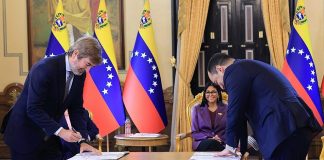 PDVSA y Repsol firman acuerdo clave en Caracas para impulsar la inversión extranjera y expandir el mercado energético (+ Detalles)