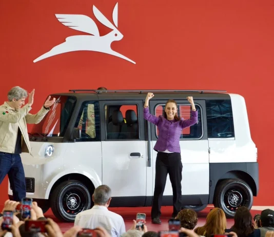 México estrena el Olinia 1: Claudia Sheinbaum presenta el primer auto eléctrico nacional que costará desde 150 mil pesos y saldrá a la venta en 2027 (+ Detalles)