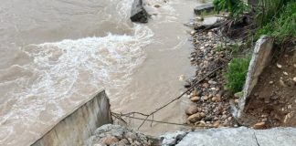 Advierten rïesgo de colapsö en puente del río Sarare y exigen atención para evitar que dos parroquias queden incomunicadas