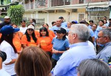 Delcy Rodríguez supervisa en Guarenas los avances del Plan Venezuela Renace para recuperar las viviendas afectadäs por los sismös