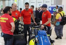 Bomberos españoles comienzan a llegar a su país tras culminar misión en Venezuela
