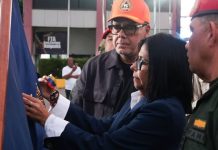 Delcy Rodríguez encabeza homenaje a los cuerpos de rescatë desplegados por la contingencïa nacional