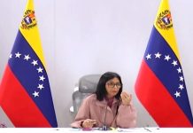 Presidenta (E) define plan de auxilio de campamentos transitorios para afectadøs por los sismôs