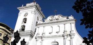 Arquidiócesis de Caracas decreta Eucaristía en sufragio por las víctimâs de los terremotøs del 24 de junio