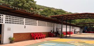 Obras Públicas acelera la adecuación de 12 albergues temporales para familias afëctadas por sïsmos en La Guaira