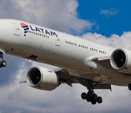 Latam Airlines Colombia abrió ruta temporal hacia Barcelona por emergenciâ en Venezuela