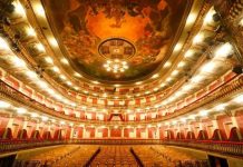 Unesco otorga el título de Patrimonio Mundial al Teatro Amazonas y al Theatro da Paz por su valor histórico y cultural