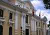 Alcaldía de Caracas intervino edificaciones afectadâs y habilitó centro de acopio para materiales de construcción
