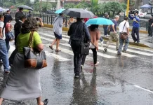 Inameh emite alertâ por lluvias y descargas eléctricas para este domingo tras el paso de la onda tropical Nro. 28