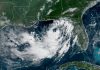 La tormentâ tropical Bertha amenazâ la costa del Golfo de México con fuertes oleajes e inundacionës