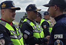 CPNB realiza acto de reconocimiento y dotación de uniformes por la respuesta ante sismøs en La Guaira (+ Fotos)
