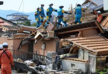 Japón eleva a 34 los muertøs por el terremotø mundo en Kumamoto mientras busca supervivientes a contrarreloj
