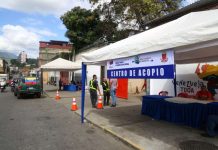 Centro de acopio la Almacenadora Caracas entrega carpas y kits de higiene para afectadös