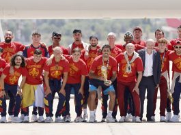 La selección española regresa a casa tras proclamarse campeona del mundo en una histórica final frente a Argentina (+ Fotos)