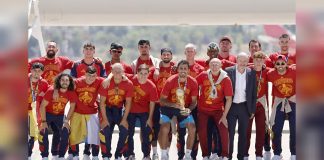 La selección española regresa a casa tras proclamarse campeona del mundo en una histórica final frente a Argentina (+ Fotos)