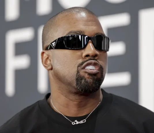 El concierto de Kanye West en Tirana genera intensa controvËrsia política tras el uso de cuatro millones de euros de fondos públicos