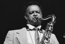 FallecË a los 94 años el saxofonista estadounidense Plas Johnson, el virtuoso músico detrás del inolvidable y legendario solo de La Pantera Rosa