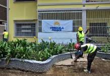 Gran Misión Venezuela Renace supervisa rehabilitación integral de edificaciones afectÄdas por los sismös en San Bernardino