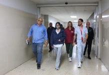 Delcy Rodríguez inspecciona atención primaria en el Hospital Pérez Carreño para evaluar la asistencia integral a las víctim@s del sismö (+ Detalles)