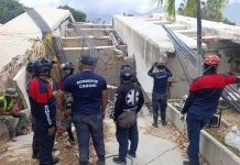 Cuerpo de Bomberos de Caroní del estado Bolívar se desplegarón en zonas afectadäs por el doble terremotö (+ Fotos)