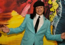 El himno que no pasa de moda: Elvis Crespo revela cómo el éxito arrollädor de «Suavemente» le sigue garantizando una sólida estabilidad económica